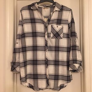 Hester & Orchard plaid button down shirt NWT